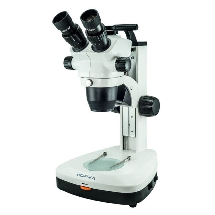Microscópio Estereoscópico Trinocular
